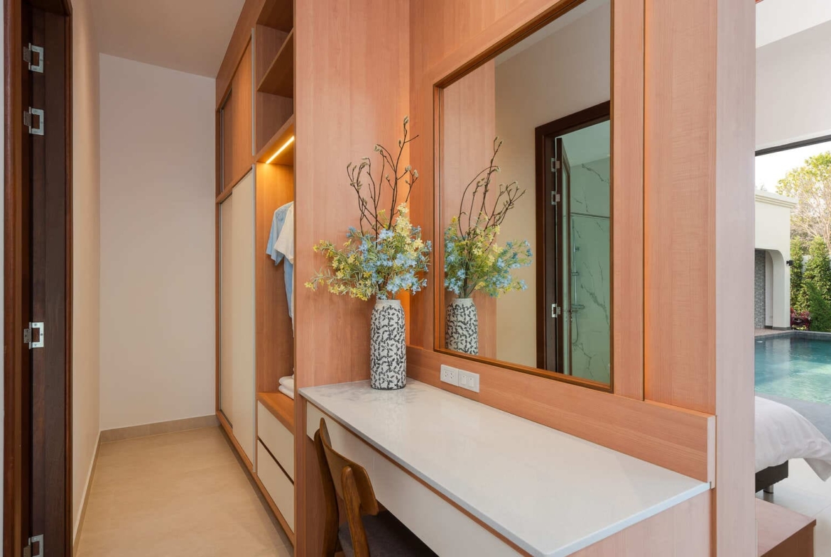 Modern luxury pool villa for sale near Black Mountain Hua Hin