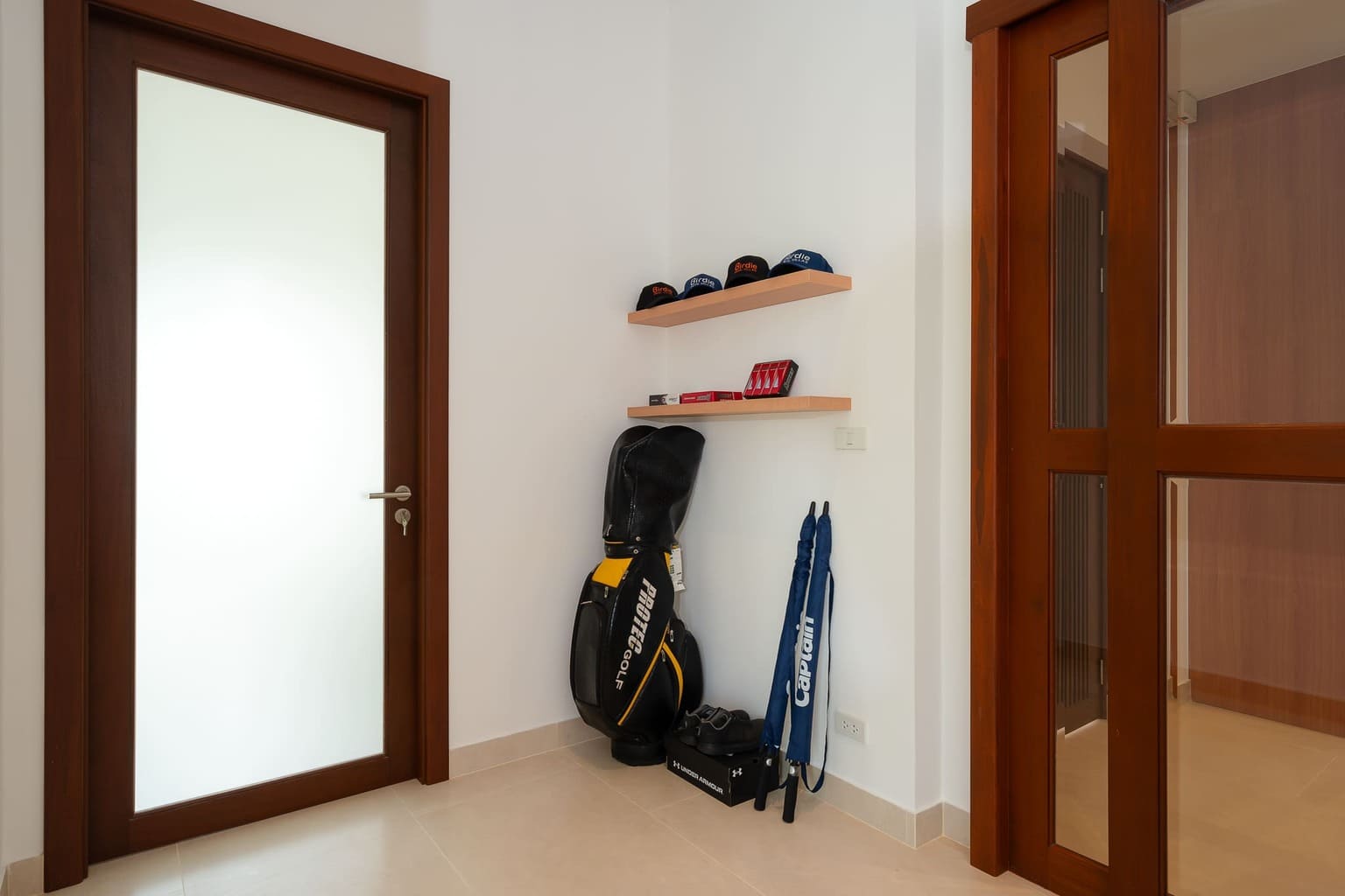 Modern luxury pool villa for sale near Black Mountain Hua Hin