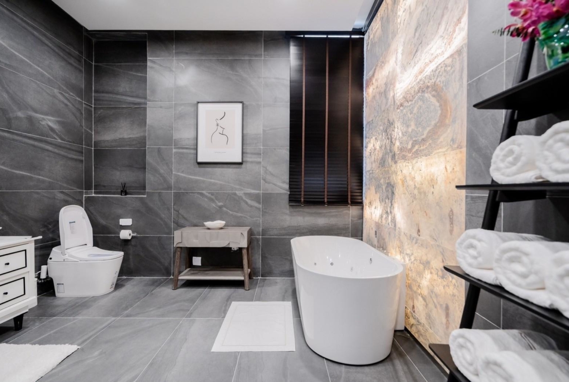 Bathroom Ultra luxury pool villa for sale in Palm Hills Hua Hin