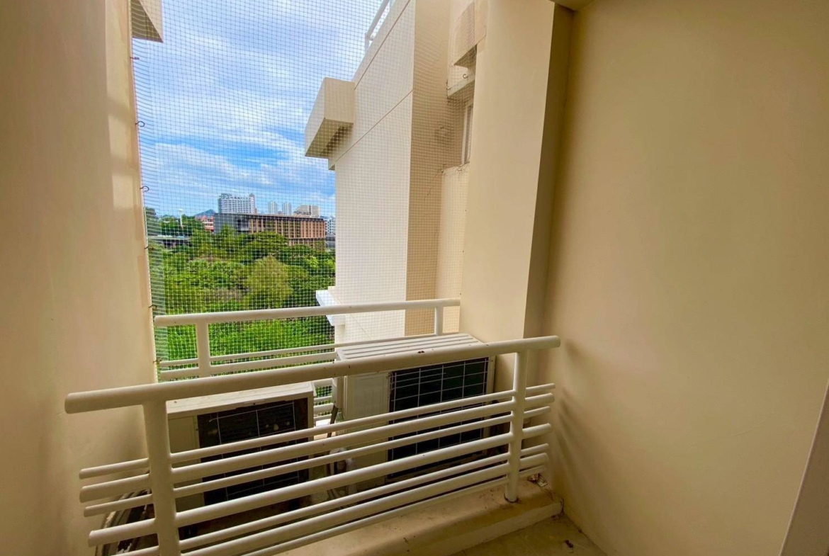 large-condominium-for-sale-sansplern-hua-hin-98-sqm