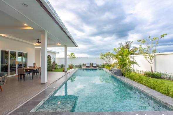 Pool Luxury single storey pool villas for sale in Hua Hin