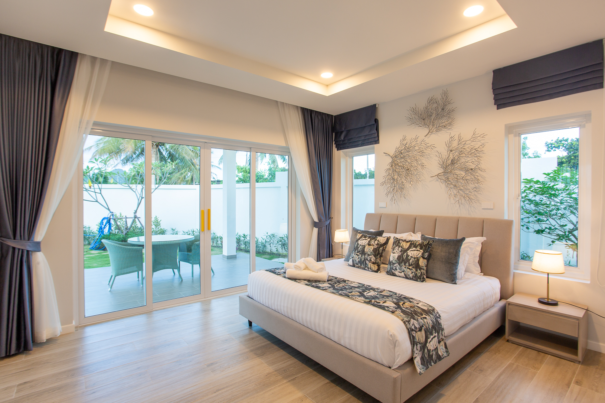 Luxury single storey pool villas for sale in Hua Hin