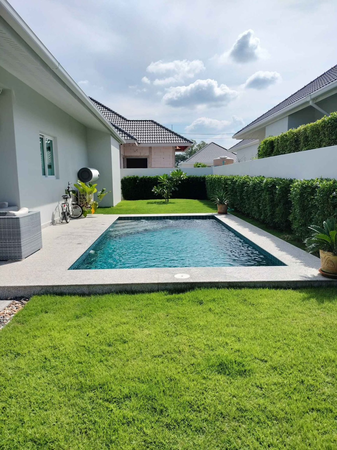 Modern Pool Villa for Sale Near Hua Hin Town & Beach