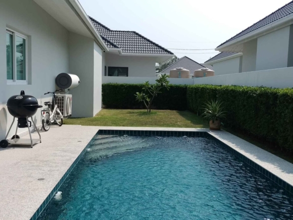 Modern Pool Villa for Sale Near Hua Hin Town & Beach