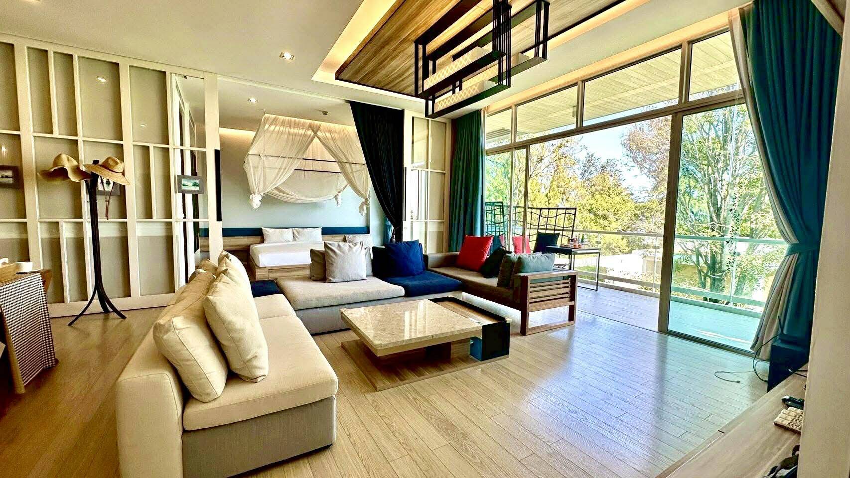 Luxury sea view condo for sale Wan Vayla Hua Hin Khao Tao