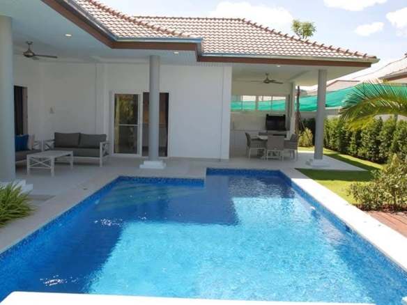 pool villa