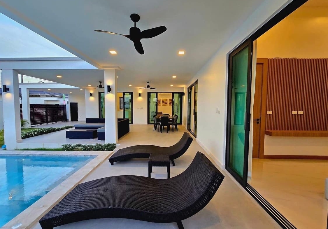Luxury pool villas for sale in Hua Hin