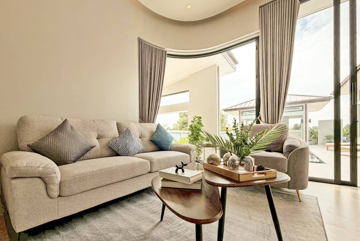 Luxury Pool Villa Presale for Sale in Hua Hin – Limited Units Available