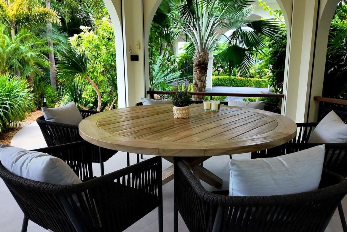 HHRS2026327-2 Luxury Pool Villa Estate with Guest House for Sale in Hua Hin