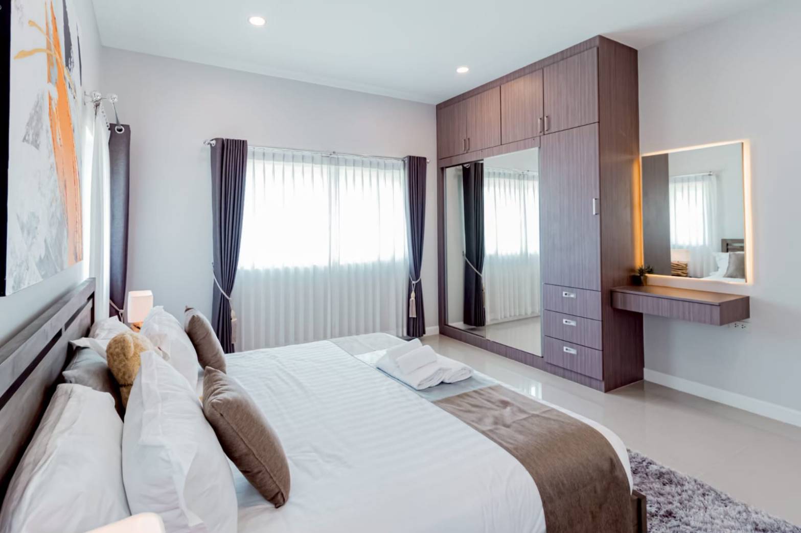 BedroomPool Villa for Sale in Hua Hin – Modern Villa in Secure Community