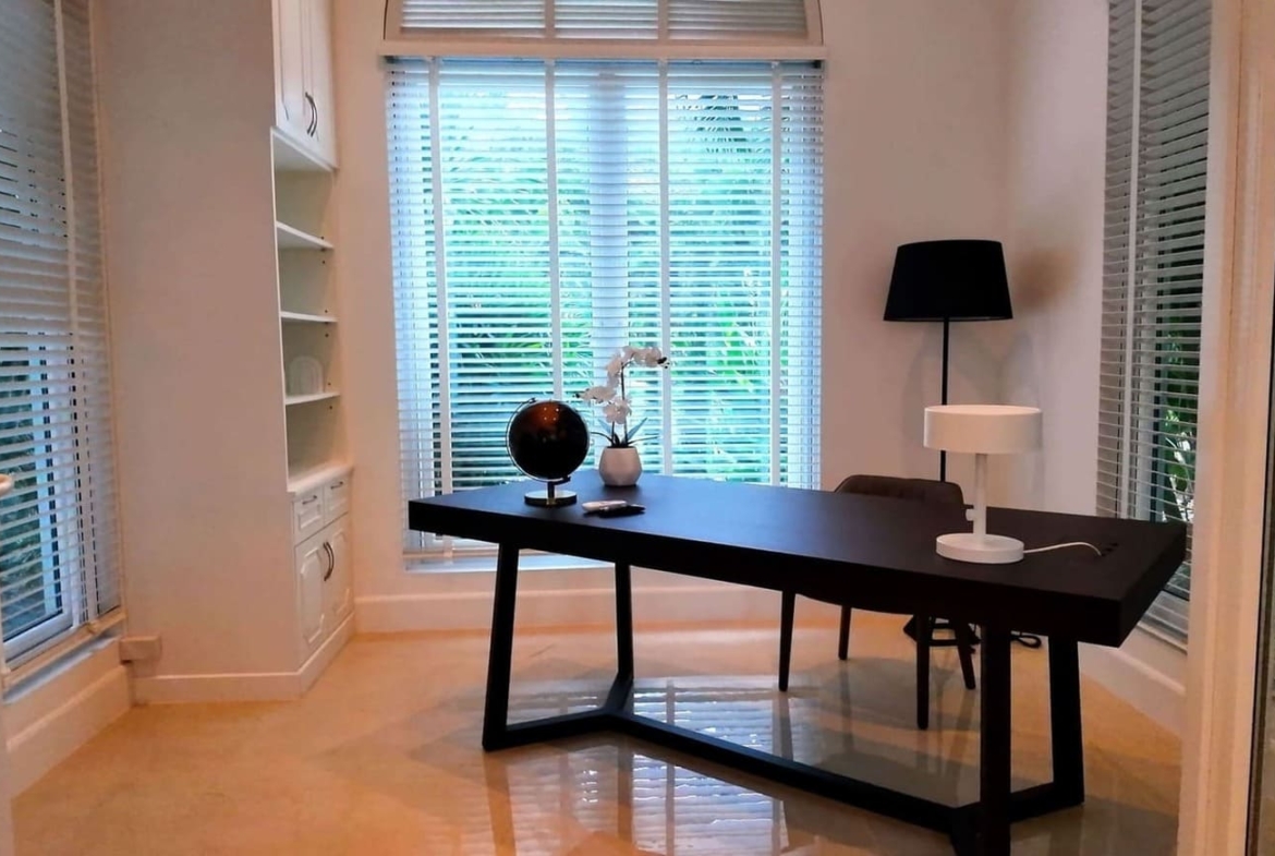 HHRS2026327-2 Luxury Pool Villa Estate with Guest House for Sale in Hua Hin