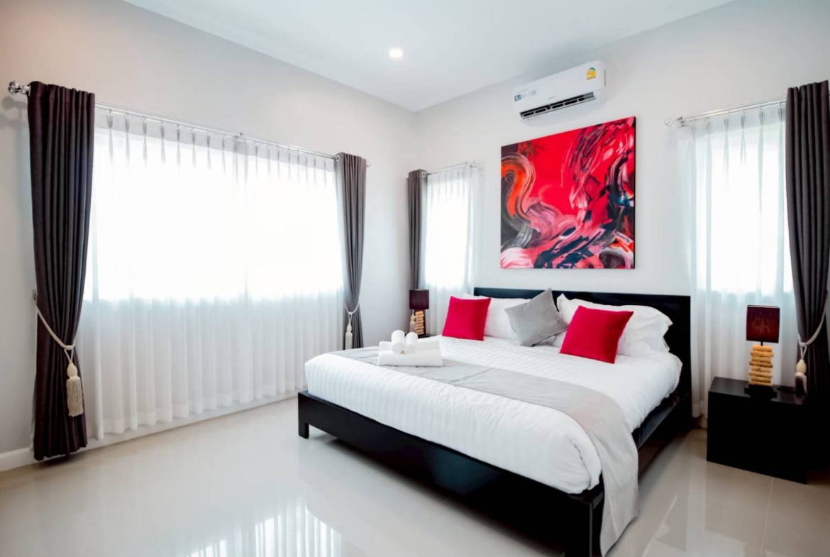 bed Pool Villa for Sale in Hua Hin – Modern Villa in Secure Community