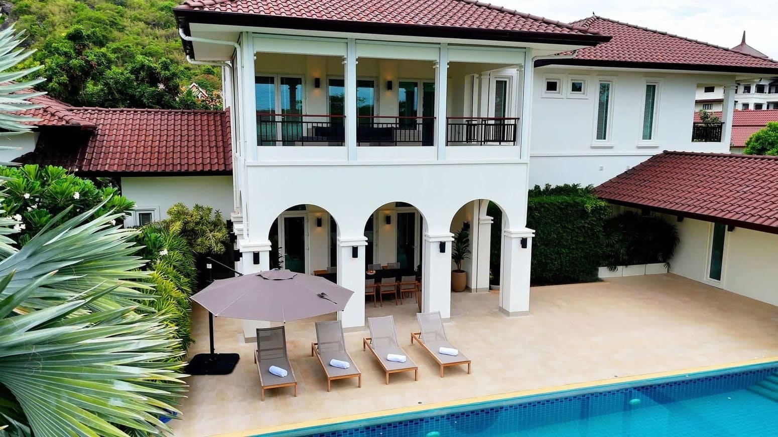 HHRS2026327-2 Luxury Pool Villa Estate with Guest House for Sale in Hua Hin