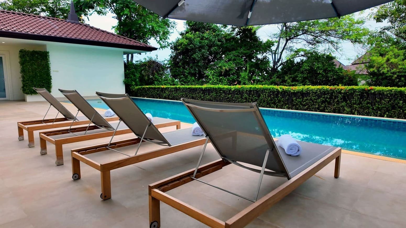 HHRS2026327-2 Luxury Pool Villa Estate with Guest House for Sale in Hua Hin