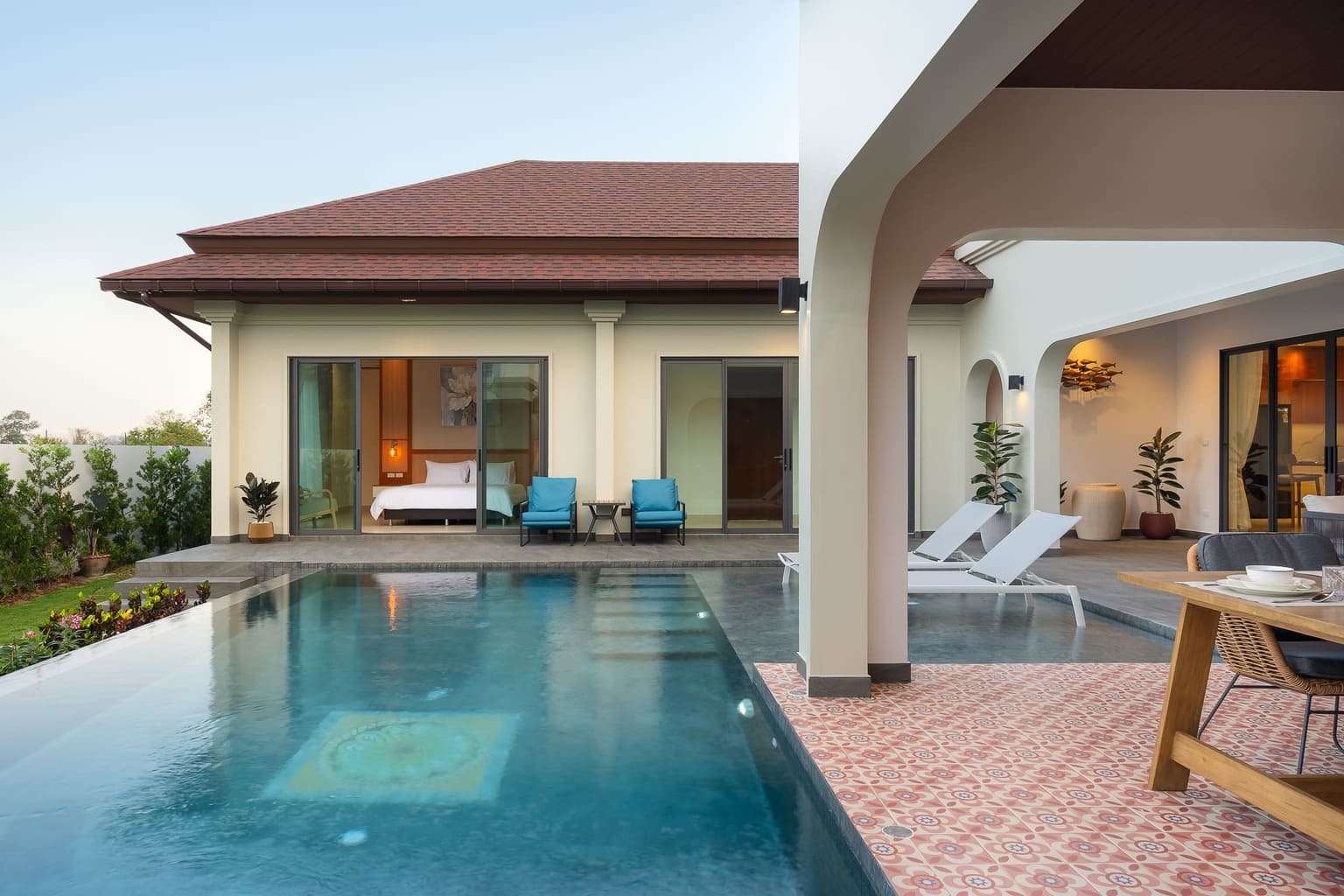 Modern Luxury Pool Villa for Sale in Hua Hin – Ready to Move In Near Black Mountain