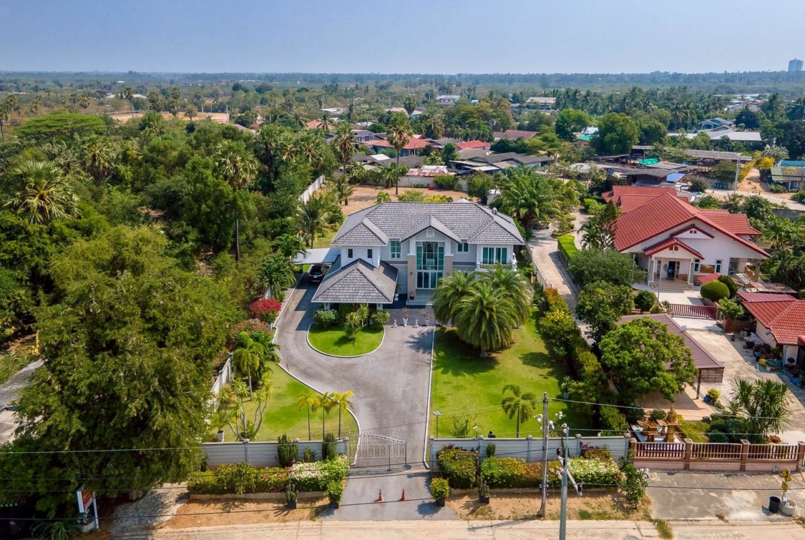 Luxury Pool Villa for Sale Hua Hin