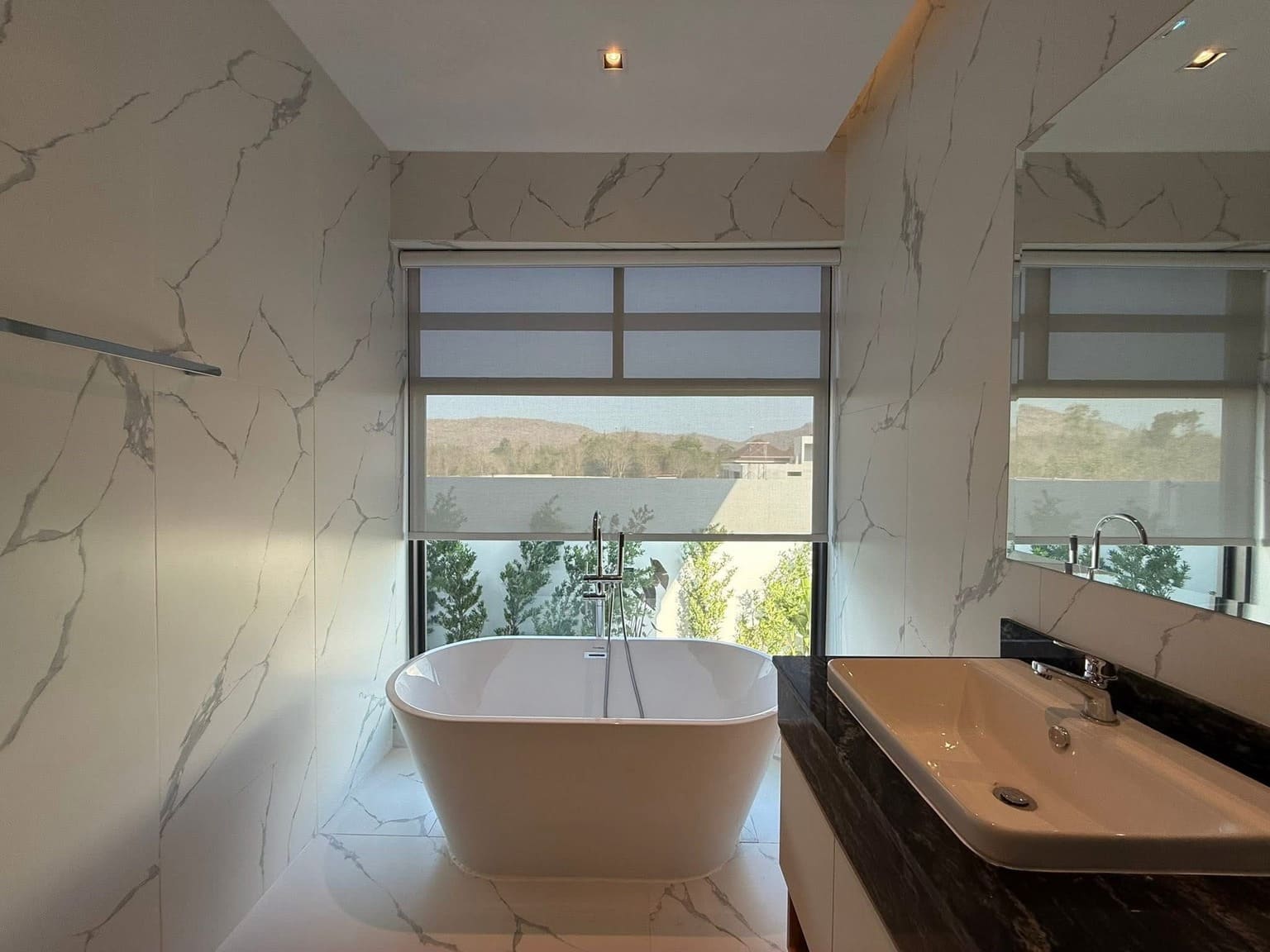 Modern Luxury Pool Villa for Sale in Hua Hin – Ready to Move In Near Black Mountain