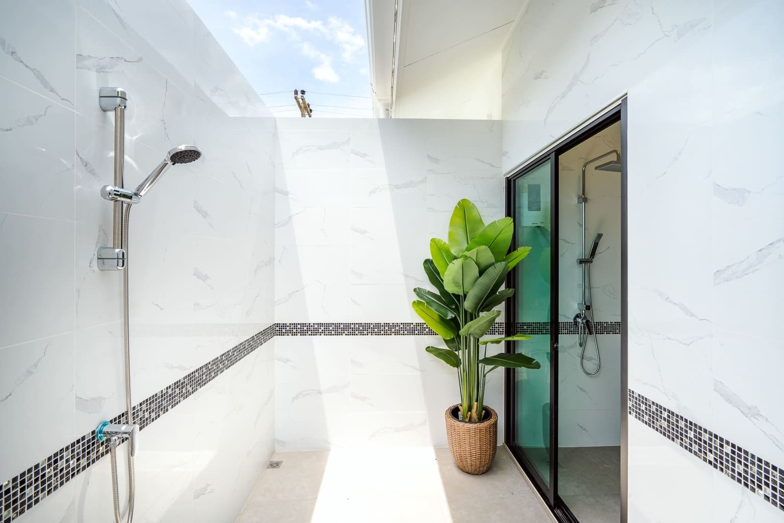 Luxury Pool Villa with Mountain View for Sale in Hua Hin – Infinity Pool | Soi 112