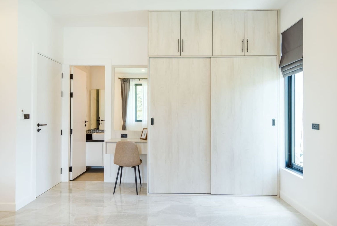 Luxury Pool Villa with Mountain View for Sale in Hua Hin – Infinity Pool | Soi 112