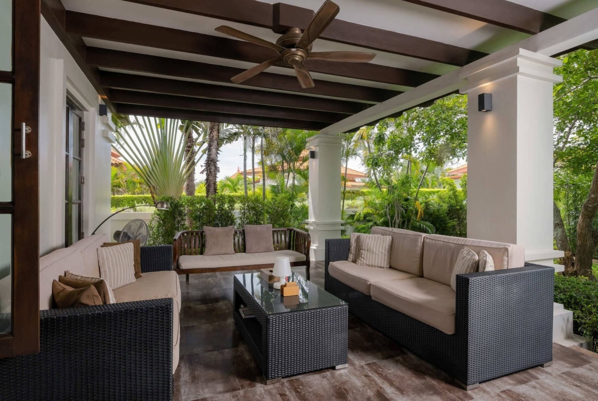 Exclusive Modern Luxury Pool Villa for Sale in Hua Hin