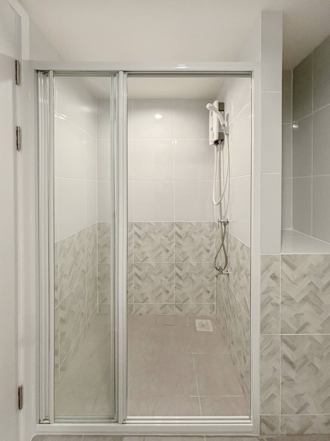 Modern Condominium for Living and Investment in Hua Hin bath