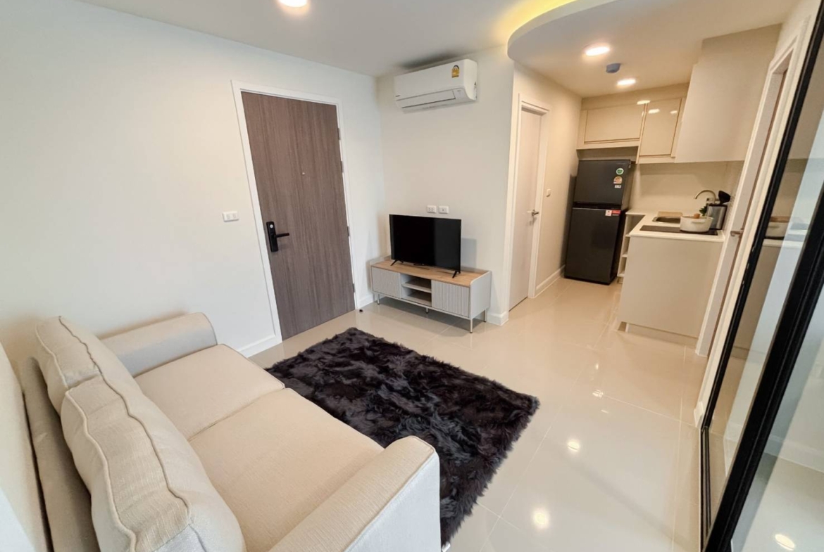Modern Condo with Multi-Purpose Room in Hua Hin