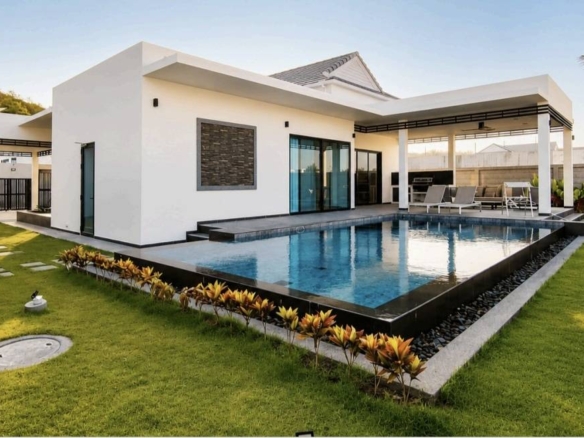 Luxury Resale Pool Villa for Sale in Hua Hin