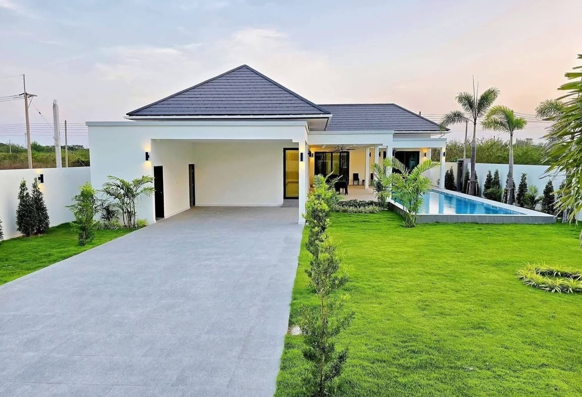 Luxury Pool Villa Hua Hin Soi 88 | 4BR | Mountain View