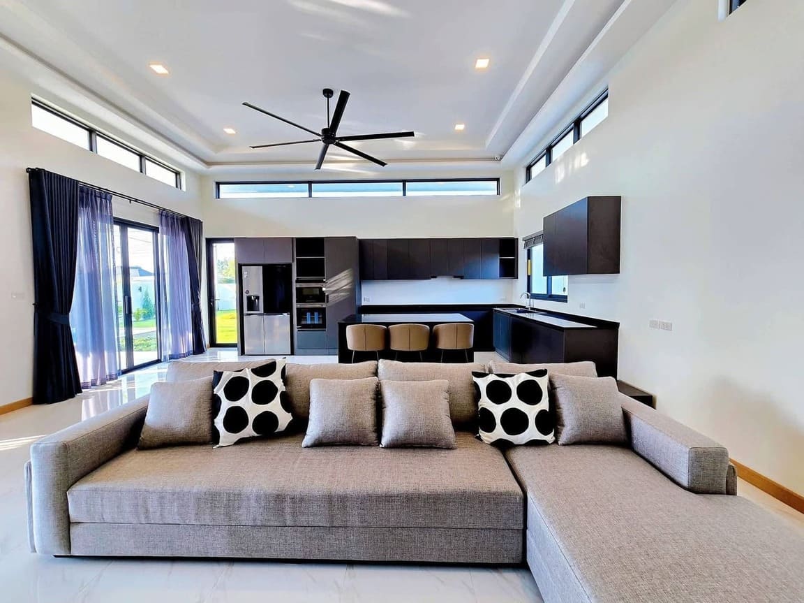 Luxury Pool Villa Hua Hin Soi 88 | 4BR | Mountain View Living