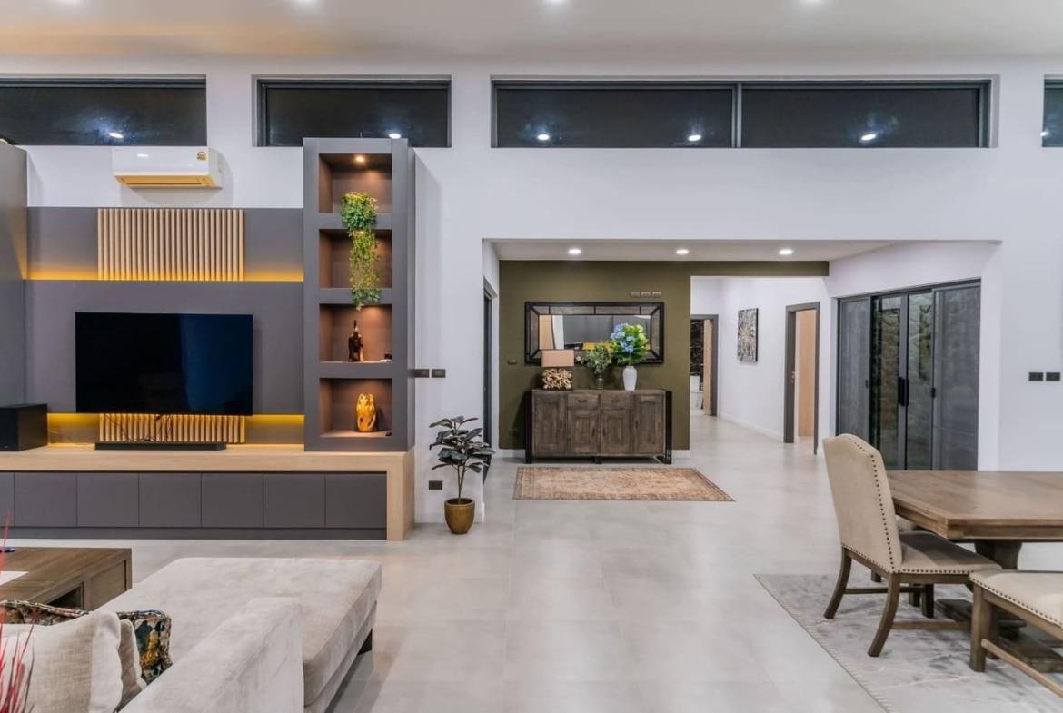 custom-built luxury pool villa Hua Hin