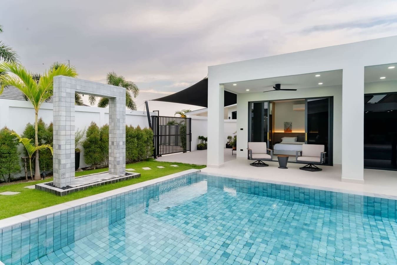 Swimming pool