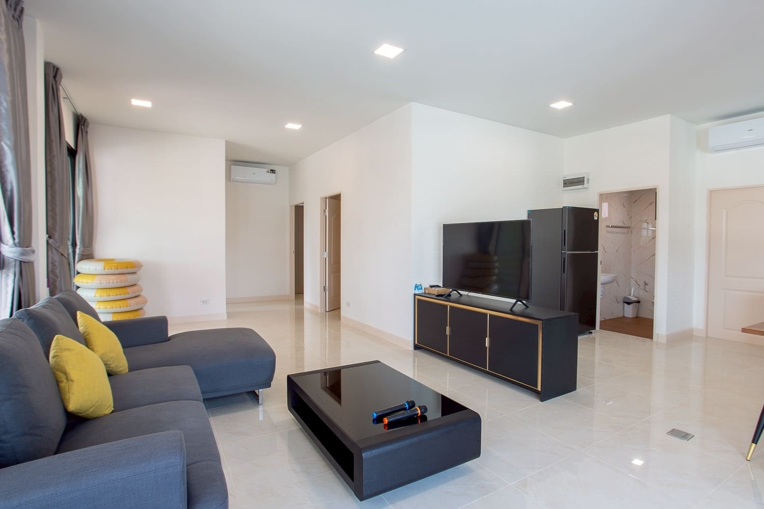 202653-2 modern tropical pool villa Hua Hin Pranburi