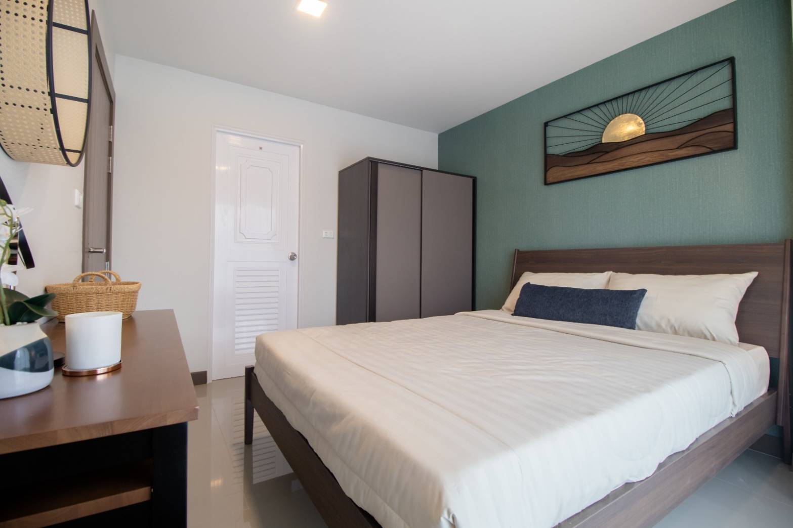 Luxury Resale Pool Villa for Sale in Hua Hin (5) bedroom