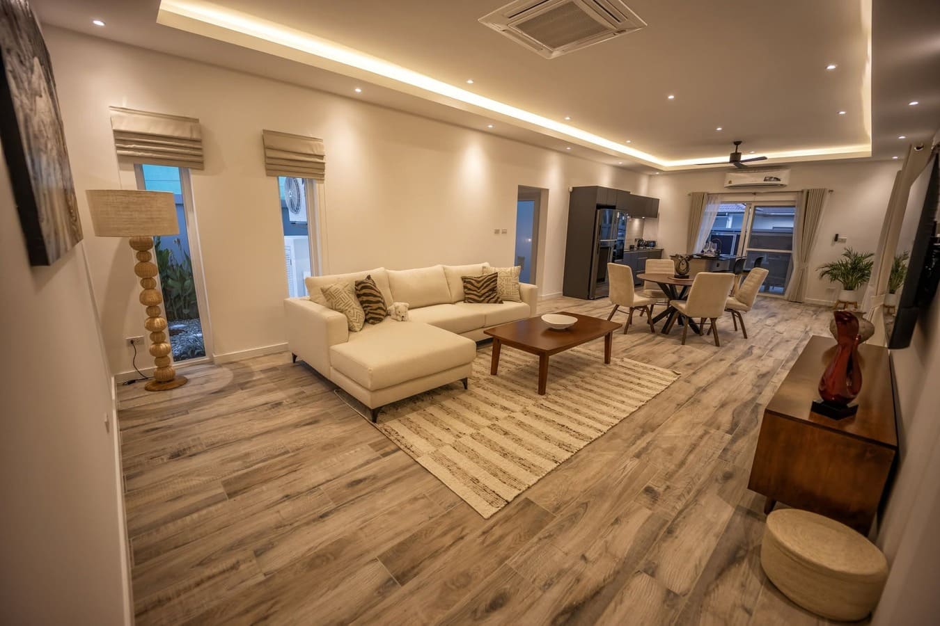 luxury private pool villa for sale in Hua Hin-HH2026823-1