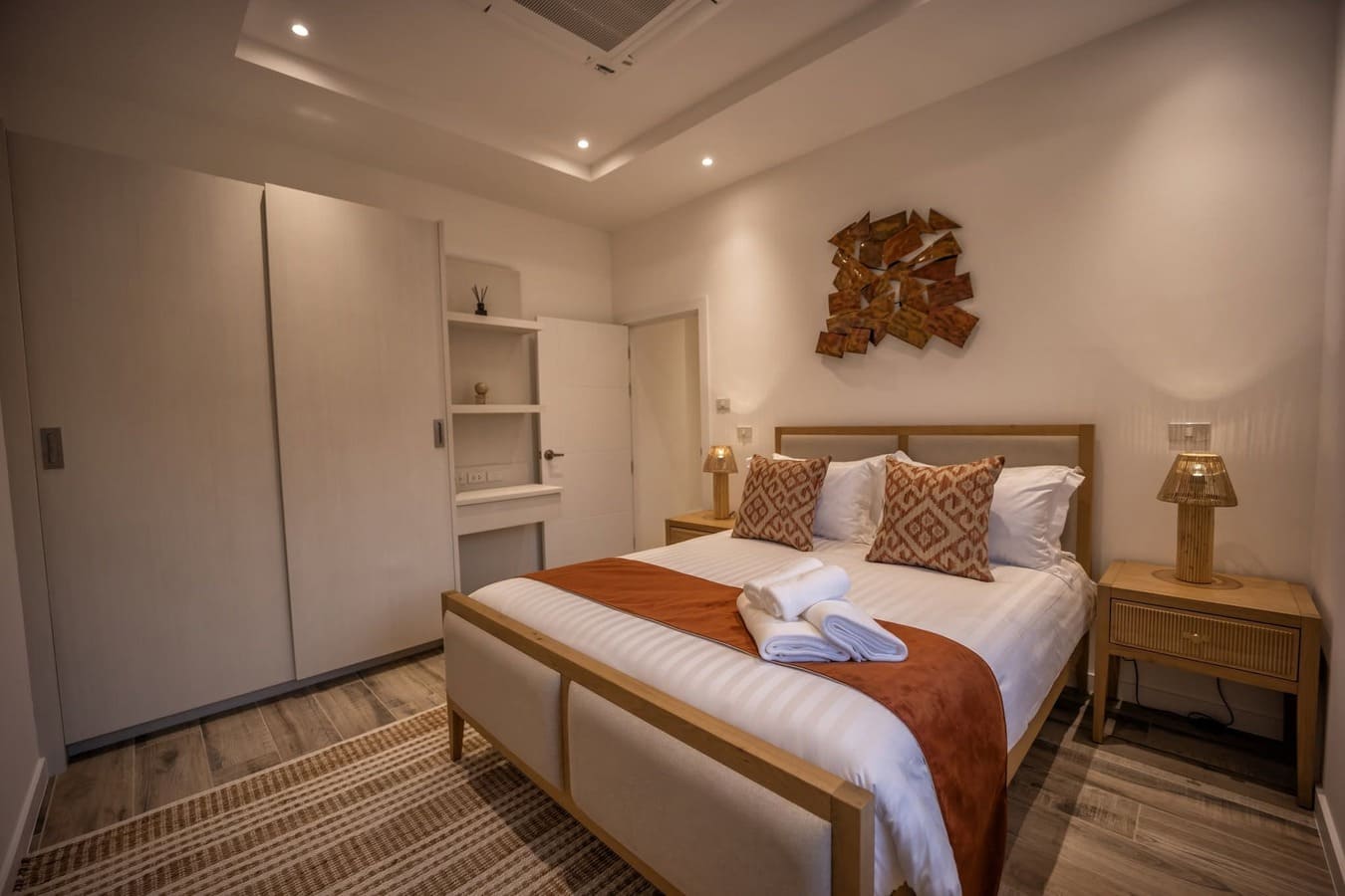 luxury private pool villa for sale in Hua Hin-HH2026823-1